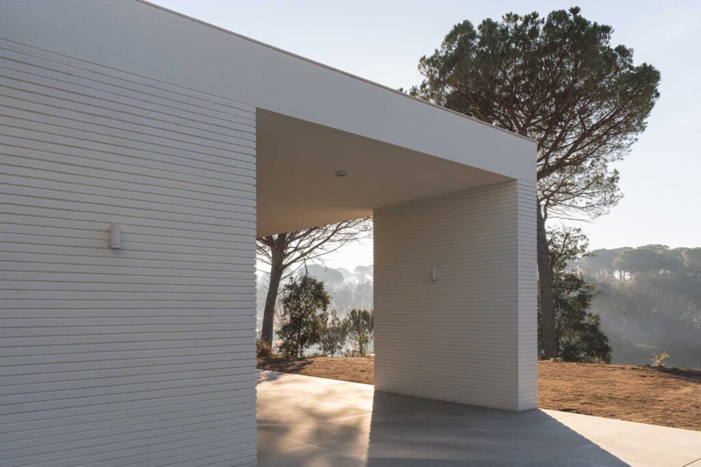 Commercial vs. Residential Real Estate: Which is Right for You?